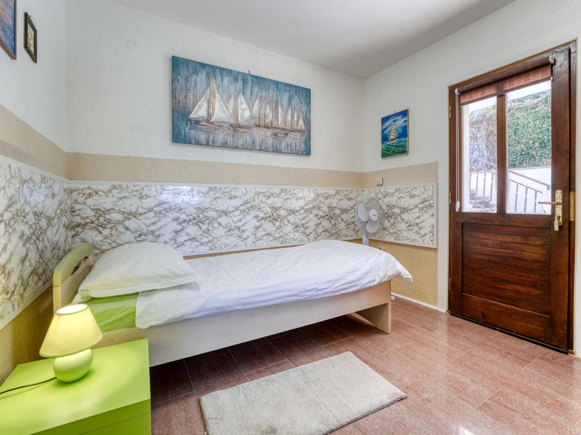 Apartment Albaneze Njivice Exterior foto